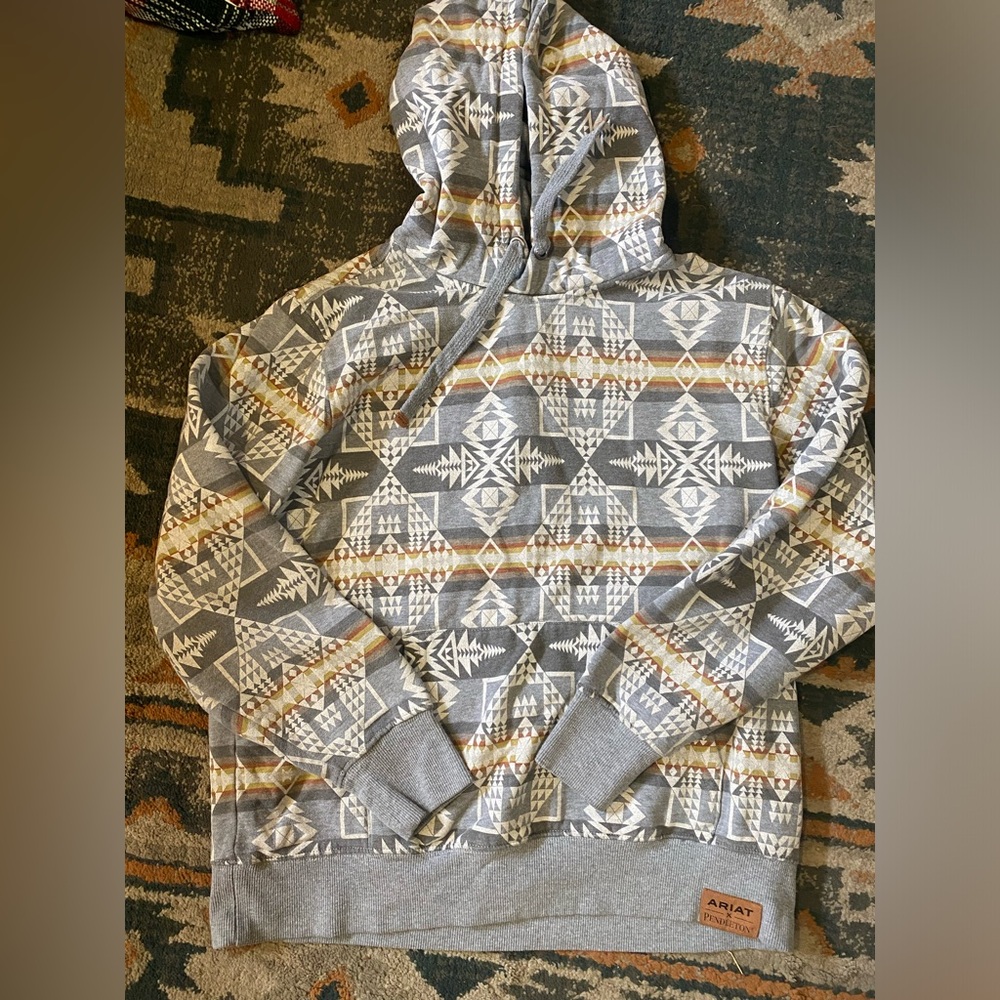 Ariat hoodie